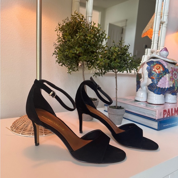 Chic Black and Nude Ankle Strap Heels - Picture 1 of 6